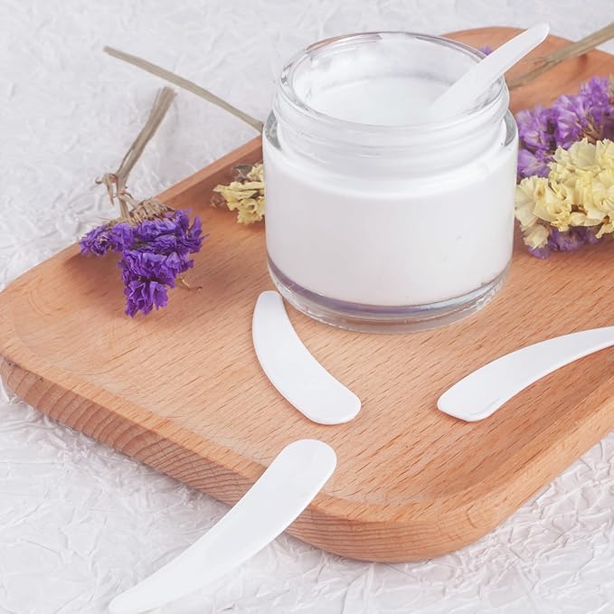 200PCS Cosmetic Spatulas, Small Makeup Spatula, Mini Plastic Makeup Scoop for Mixing and Sampling, Skin Care Facial Cream Mask Spatula (White)