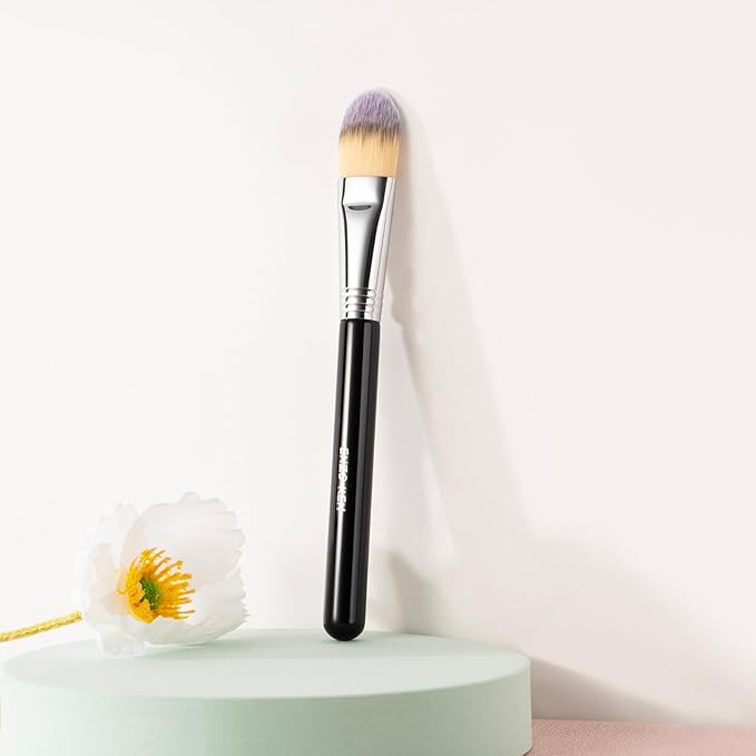 Flat Foundation Brush for Liquid Makeup, Liquid Foundation Brush, Flat Makeup Brush for Liquid Foundation, Make up Brush, Makeup Brushes Foundation. (900)