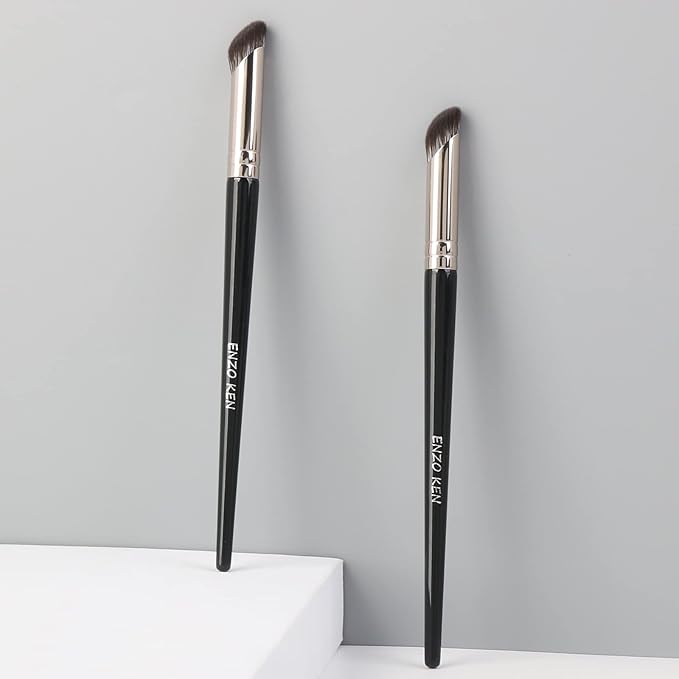 Mini Angled Concealer Brush Under Eye, Concealer Brush, Small Nose Contour Brushes, Nose Brush Contour, Angle Concealer Brushes, Small Concealer Brushes, Angled Brush - Black, 8S