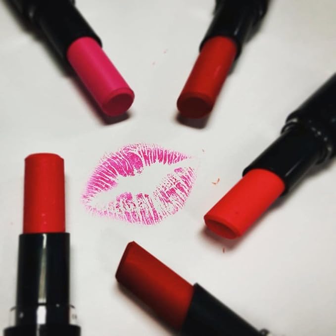 wet n wild Lipstick Perfect Pout Lipstick Red Undercover Lover | Non-Tacky | Non-Sticky | Long Lasting | Lip Color