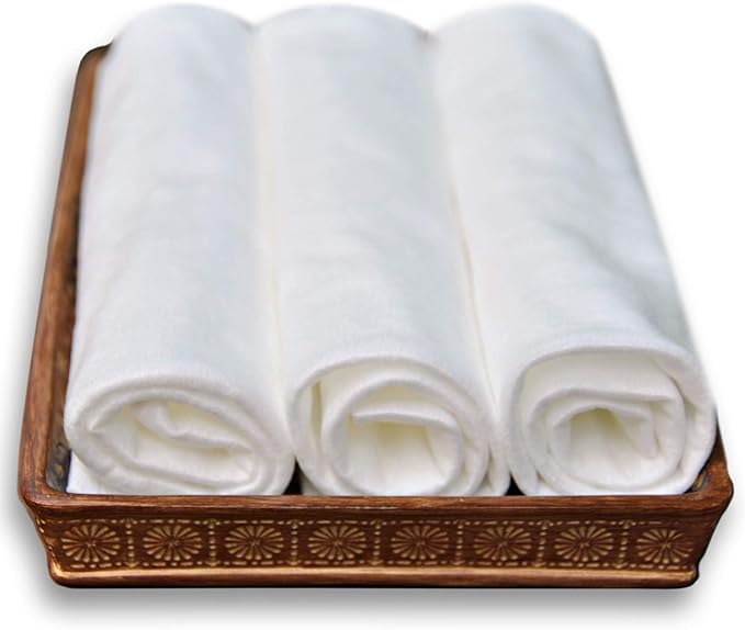 DAVELEN Disposable Large Luxury Towels (100-Count) Spa and Salon Quality Softness for Guests, Clients | Hair, Face, Body Use | Luxurious Comfort, Ecofriendly (100, 32x16 inches)