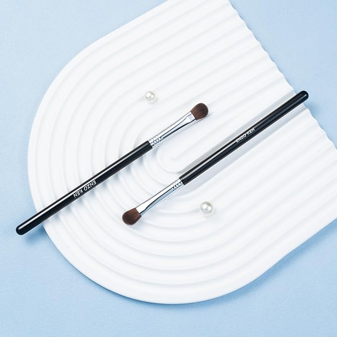 Smudge Eye Shadow Brush, Small Eyeshadow Brush, Shader Eye Shadow Brushes, Smudge Brush, Single Eyeshadow Brushes, Eyeshadow Blending Brush, Single Makeup Brushes. (E903S)