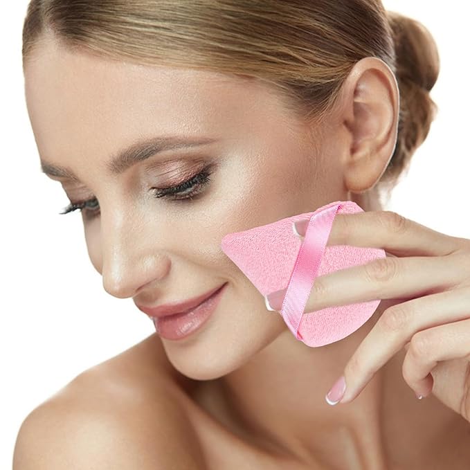 Molain 150 Pcs Triangle Powder Puffs, Soft Makeup Puffs Wet & Dry Use Cosmetic Sponge Applicators for Loose Powder Foundation Face Body(Black, Pink, White, Brown, Red)