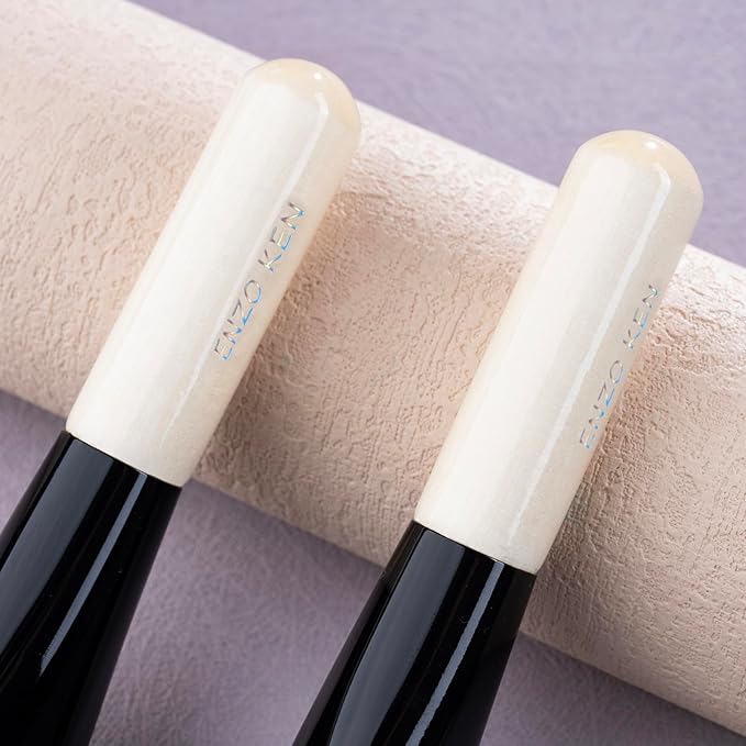 Kabuki Triangle Foundation Brush, Angled Concealer Brush Under Eye, Kabuki Foundation Brush, Liquid Foundation Brushes for Liquid Makeup, Cream Contour Brush for Cream Makeup.(K8003E)