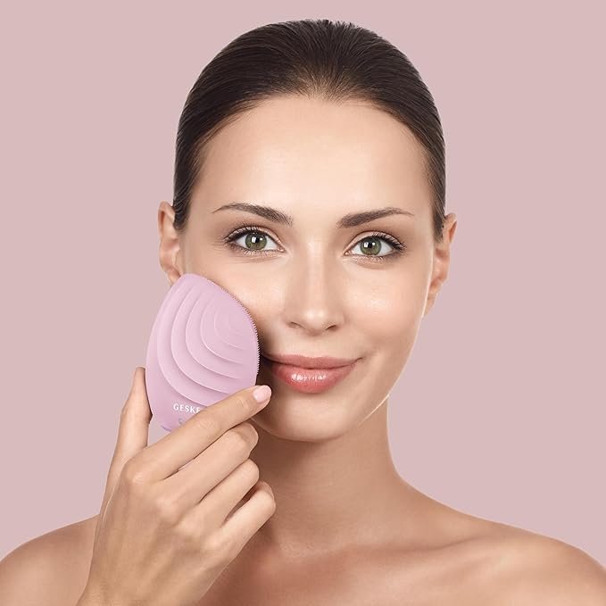 GESKE SmartAppGuided™ Sonic Facial Brush 5 in 1 | Vibrating Electric Facial Cleansing Brush | Soft Silicone Brush | Professional Facial Cleanser | Skin Cleanser & Exfoliator | Face Massager