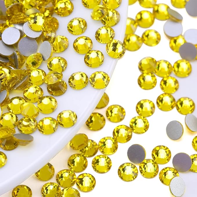 Novani Lemon Yellow Rhinestones 3000Pcs Flatback Crystal Round Loose Gemstones Glass Rhinestones for Crafts Makeup Nail Art Clothes Shoes DIY Decorations(SS10, 2.7-2.9mm)