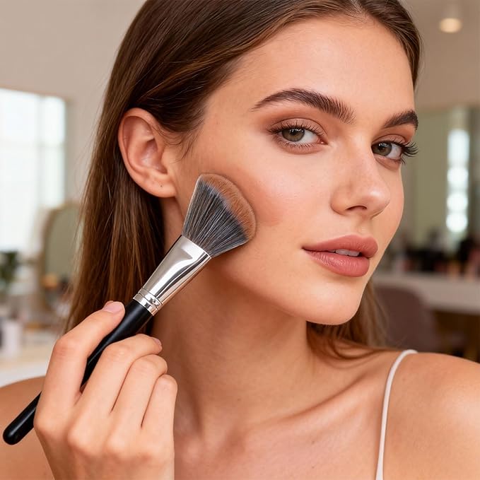 Angled Blush Brush, Bronzer Brush, Contour Brushes For Makeup, Foundation Brush, Angled Makeup Brush, Soft Dense Bristles Vegan & Cruelty-Free, Ideal For Liquid Cream And Powder Cosmetics