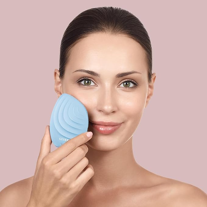 GESKE SmartAppGuided™ Sonic Facial Brush 5 in 1 | Vibrating Electric Facial Cleansing Brush | Soft Silicone Brush | Professional Facial Cleanser | Skin Cleanser & Exfoliator | Face Massager