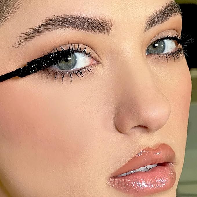 Kevyn Aucoin The Curling Mascara, Black: Classic volume brush. Tubing tech. All day wear. Clump & flake free. Pro makeup artist go to for volume, thick and separate lashes. Easy removal with water. Black 0.18 Ounce (Pack of 1)