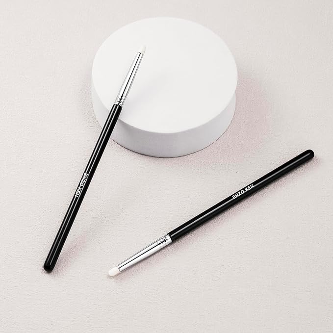 Natural Goat Hair Eyeshadow Brush, Small Blending Eye Shadow Brush, Eye Shadow Blending Brushes, Eye Blending Brush, Nose Contour Brush, Eyeshadow Blending Makeup Brushes. (E904S)