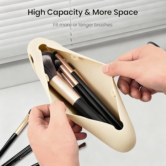 TacoMynxify Magnetic Silicone Makeup Brush Holder – Portable Cosmetic Brush Organizer Case, Travel Makeup Tool Storage for Purse, Bag & Beauty Essentials (Apricot)