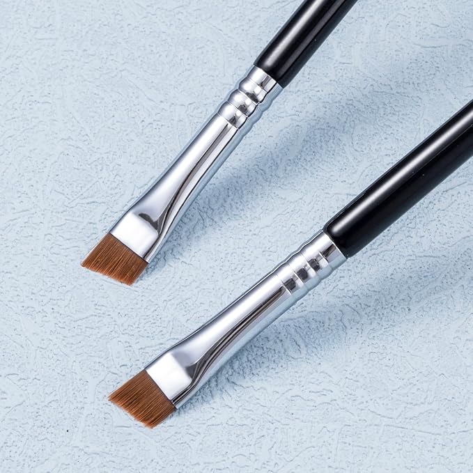 Fine Angled Eyeliner Brush, Flat Eyebrow Brush, Flat Angled Eyebrow Brushes, Brow Brush, Eyeliner Brushes Fine Angled, Winged Eyeliner Brush. (E906)