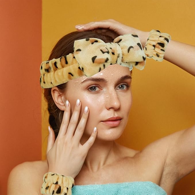 Yaqulen 7 Pcs Spa Set, Facial Headband and Wristband Set, Skincare Accessories, College Style Girl Idea Gifts, Hair Accessories for Women and Girls（Leopard）