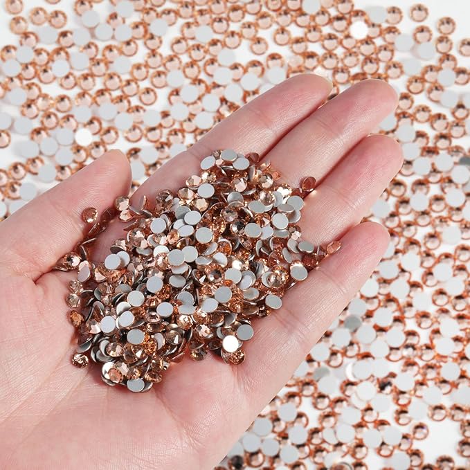 Beadsland Flatback Rhinestones Bulk, 2880pcs Champagne Rhinestones for Nails Crafts Clothes DIY Decoration, Light Peach, SS30, 6.3-6.5mm