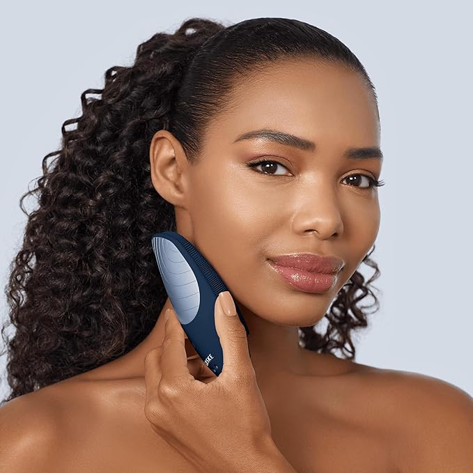 GESKE SmartAppGuided Sonic Thermo Facial Brush | 6 in 1 | Skin Cleansing | Cleansing Brush with Thermal Function | Electric Facial Massager