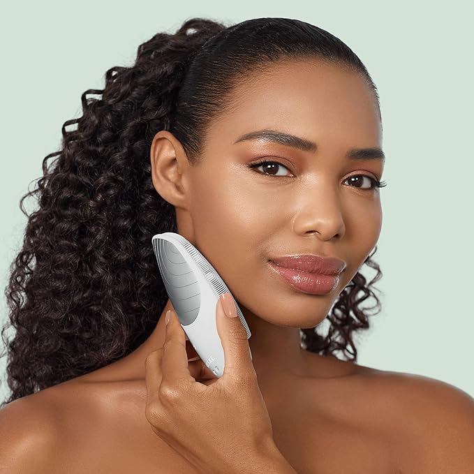 GESKE SmartAppGuided Sonic Thermo Facial Brush | 6 in 1 | Skin Cleansing | Cleansing Brush with Thermal Function | Electric Facial Massager