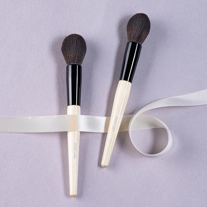 Natural Goat Hair Powder Brush, Highlighting Brush, Natural Hair Contour Brushes, Natural Hair Makeup Brush, Face Blending Brushes, Fluffy Blush Brush for Cheeks, Nose Contour Brushes. (804)