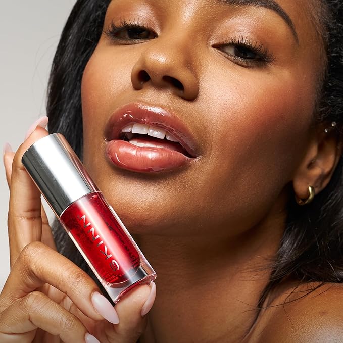 SKINN Luminous Lip Oil, Crimson - Lip Care for Dry and Cracked Lips - Ultra-Light Non-Sticky Formula with Sheer Glossy Finish - Soothing Vitamin C & Manuka Honey Supports Collagen Production
