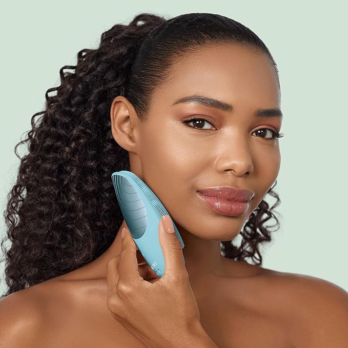 GESKE SmartAppGuided Sonic Thermo Facial Brush | 6 in 1 | Skin Cleansing | Cleansing Brush with Thermal Function | Electric Facial Massager