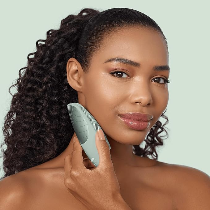 GESKE SmartAppGuided Sonic Thermo Facial Brush | 6 in 1 | Skin Cleansing | Cleansing Brush with Thermal Function | Electric Facial Massager