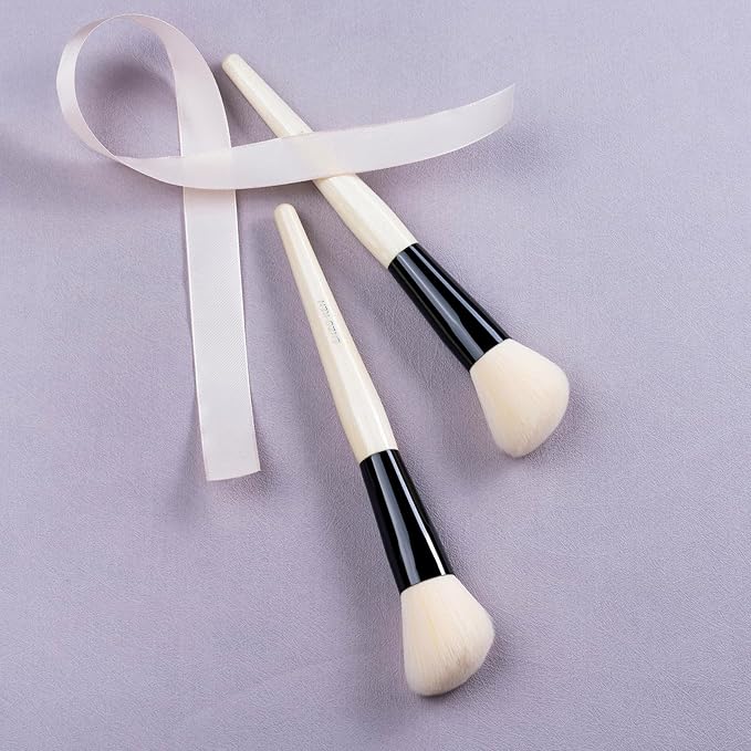 Natural Goat Hair Contour Brush, Sculpting Brush, Angled Contour Brushes, Natural Hair Blush Brush, Makeup Brushes, Detail Blush Brush, Fluffy Brushes for Cheeks.(804A)